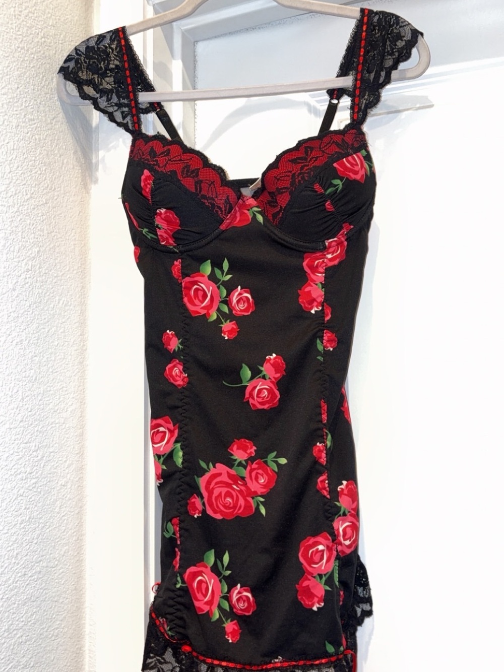 Floral Lace-Trim Shapewear Slip Dress - Black with Red Roses